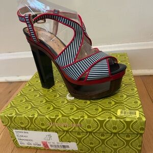 Gianni Bini Striped Platform Heels in Navy and Red